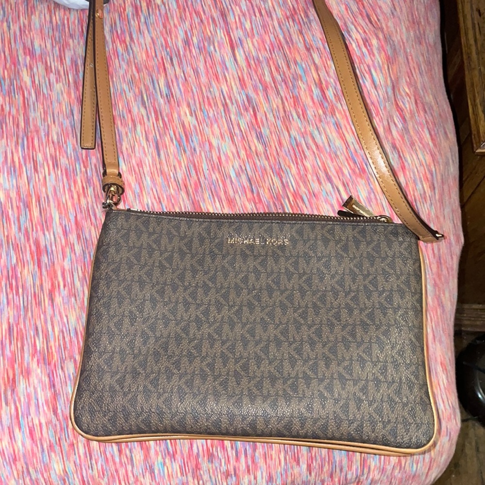 MK pocketbook gently worn maybe 4 times